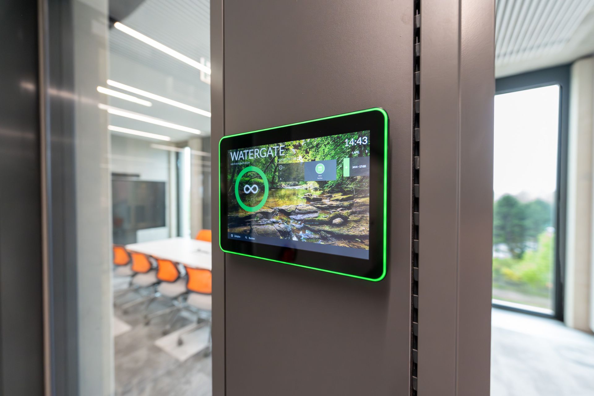 Intelligente Softwarelösung für Raum und Arbeitsplatzbuchung