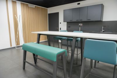 Die neue Mitarbeiterküche - einladend, freundlich und hochwertig