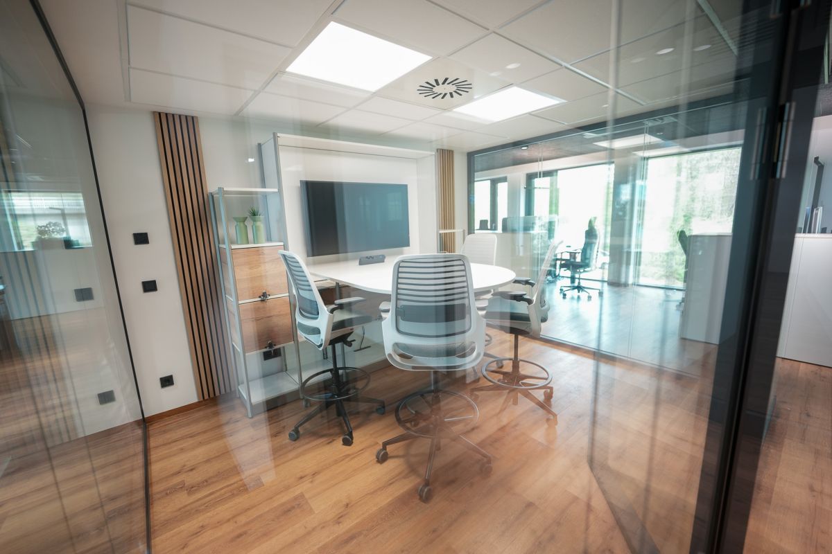 Eine hochwertige Besprechungslösung mit modernster Konferenztechnik